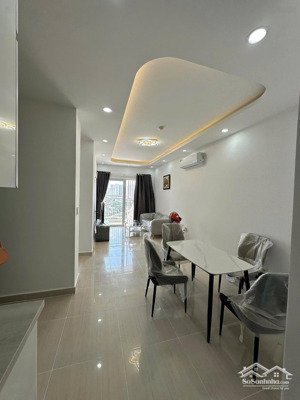 bán căn hộ 56m2 giá 2.750 tỷ tặng hết tất cả nội thất như hình còn 1 căn duy nhất