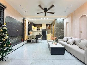 nhà mới 3 tầng - 2 mặt thoáng - 4 phòng - ngang 5m - hàng xóm cityland - chỉ hơn 4 tỷ