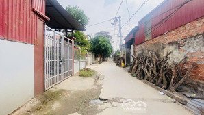 đất ngõ 2 ô tô tránh nhau, gần trục đường chính, chỉ cách vành đai 4 chưa đến 1km. giá chỉ hơn 3 tỷ