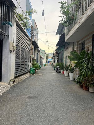 căn duy nhất - hẻm 6m ung văn khiêm, p25,quận bình thạnh. 3 tầng (4 x 12,5) - 50m2 - giá 8 tỷ