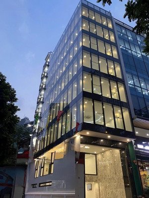 bán nhà sổ đỏ chính chủ mặt phố khuất duy tiến lô góc 120m2 x 9,5 t , mt 7m