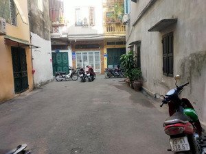 bán đất tặng nhà 3 tầng phố cổ hà đông - 30m ra ô tô tránh - tiện ích ngập tràn.