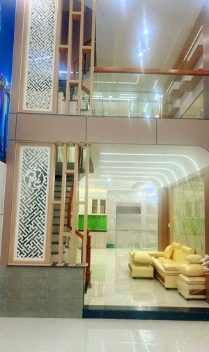 nhà 5 tầng xây mới, 4x15m, khu phân lô đồng bộ, chỉ 6tỉ nhỉnh