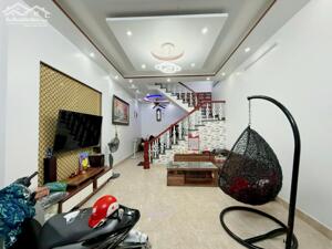 Bán Nhà 4 Tầng lô góc Trần Nguyên Hãn nguyễn công hòa Lê Chân Hải Phòng, KD buôn bán OK, giá 4.85 tỷ.