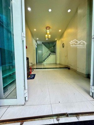 nhà q6 ngay vòng xoay phú lâm,gần coopmart phú lâm, vài bước ra hẻm xe tải, tặng nội thất mới toanh