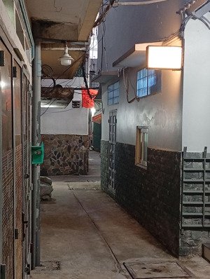 nhà đẹp khu vip hàng xanh gần mặt tiền giá chỉ 4.35 tỷ