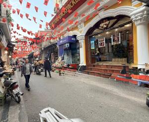 BÁN KHÁCH SẠN MẶT PHỐ CỔ THANH HÀ. 180M2 - 8 TẦNG. THANG MÁY. MT 7.5M. 38 PHÒNG.