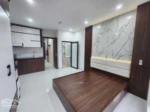 bán nhà cự khối long biên hà nội diện tích : 30m2 x 5 tầng x 3m x 6,2 tỷ ngõ nông rộng