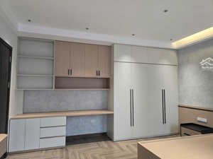 bán nhà cự khối long biên hà nội diện tích : 35m2 x 5 tầng x 3,2m x 6,860 tỷ ôtô