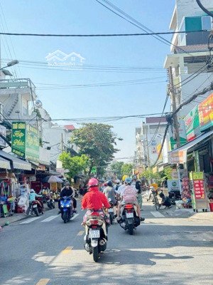 mặt tiền lê thị hoa bình chiểu thủ đức - 126m - có nhà + 5 phòng trọ - dòng tiền 14tr/tháng