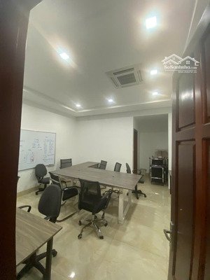 bán nhà 4 tầng mt hồ tùng mậu. gần biển