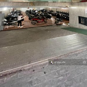 bán tòa văn phòng hoàng quốc việt , 270m² 7 tầng + hầm dòng tiền 500 triệu/tháng