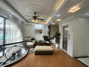 bán nhà phố nguyễn văn linh, long biên 50m, 6 tầng giá 12.5 tỷ. ô tô, lô góc, full nội thất