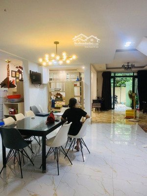 (quận 7)biệt thự mini 3 tầng, hxh, sát mặt tiền nguyễn thị thập, p.tân phú, 140m2, ngang 8m, 15,9t.