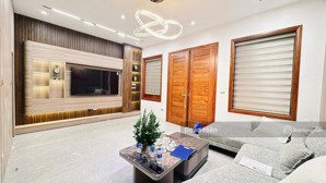 gấp! nhà đẹp phan kế bính, xây mới ở luôn, sân xe, ngõ thông, gần phố, 1 nhà ra ô tô tránh, 39m2*5t