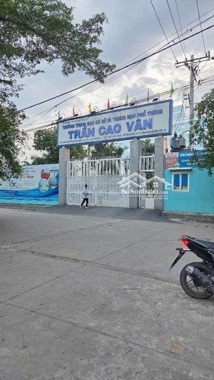 bán nhà 4 tầng gần trường cấp 2,3 trần cao vân , tl40, q12 ,dt 80m(4x20). hẻm 6m , giá 6,65tỷ