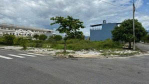 tôi chính chủ cần bán lô góc trương hoàn và trung lập 15 , phường hòa hiệp nam, liên chiểu