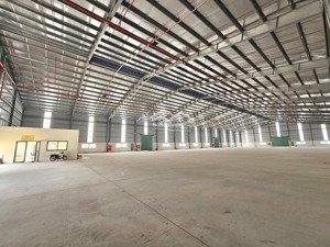 cho thuê xưởng tổng diện tích 12000m2 khuôn viên. nhà xưởng 7000m2 trong khu cn long thành đồng nai
