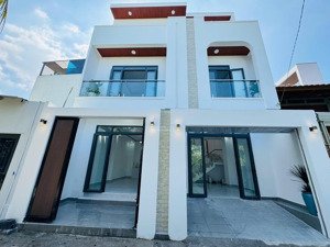 bán nhà 1 trệt 2 lầu phường chánh nghĩa - thủ dầu một chính chủ