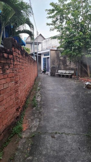 cần tiền con đi học bán nhà 62m2 - giá 1,1 tỷ - đại phước - nhơn trạch - đồng nai