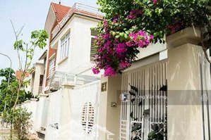 bán biệt thự mỗ lao, nguyễn văn lộc,hà đông, dt 150m2 x 4 tầng, full nội thất khu vip giá 45 tỷ