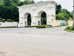 mặt phố thanh trì, quanh 2 tỷ, 80m full thổ cư, đường 7m 2 ô tô tránh nhau