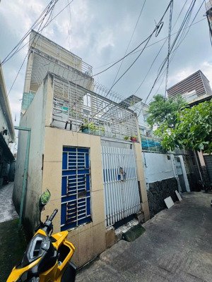 không thể nào tốt hơn 85m2 5,1tỷ kèo thơm 2 mặt hẻm tương lai sát 2 mặt tiền ngã 4 chính đường 200m