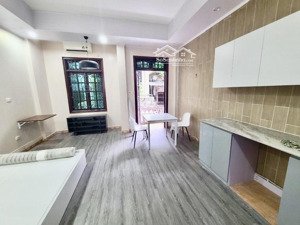 chdv 7 tầng thang máy 2 mặt ngõ ô tô dòng tiền ổn định lõi ba đình mt 5,1m 68m chỉ 29,5 tỷ