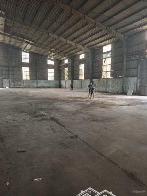 kho xưởng 1500m2 ngay kcn tân bình. kcn vĩnh lộc, pccc vách tường,đường công 40f 24h