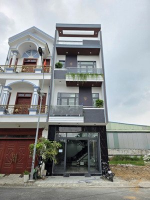 giảm giá bán rẻ nhất chỉ 5.9 tỷ kdc the sun city thuận an. khu vip thuận an. nhanh tay