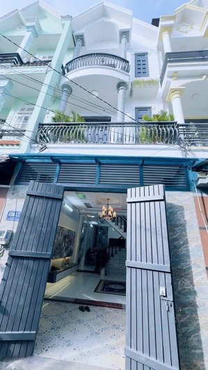 bán căn nhà giá rẻ quan 12 có 3 tầng lầu ngay hiệp thành city trung tâm vip cuay quan 12 nhỉnh 5ty