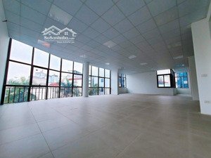 sang nhượng mặt bằng dt: 250m2 tại nguyễn trãi, làm billiards, lh 