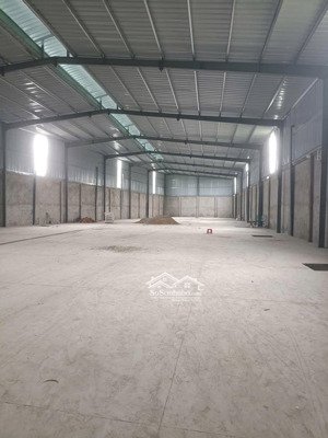 cho thuê kho xưởng đẹp, mới, cao, thoáng. 1000m2 giá 55tr/ tháng