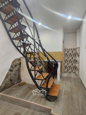 chỉ 3.45tỷ, dtsd 40m2, 2pn, ngô gia tự q10, 2 tầng btct, vào ở liền, cách mt 20m, sát bên quận 1-3