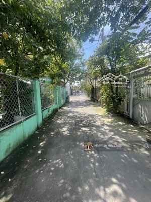 bán nhà c4 - siêu to - hẻm 8m - cách mt 20m - 6.5x21m