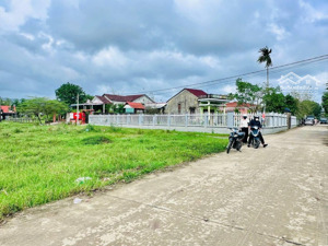 bán lô đất nhà vườn dt 214m² sau chợ đại hiệp giá chỉ 8xx triệu