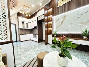 bán nhà vân đồn đầm trấu hai bà trưng 33m² 5 tầng nhà đẹp ở ngay giá 7 tỷ