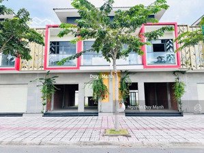 duy nhất căn shophouse villa suncasa central vsip ii 7x24 đối diện tttm 5.2ha giá 5,55tỷ/168m2 full