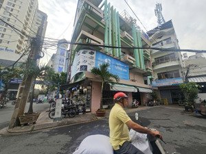 gấp! góc 2 mặt tiền đường nguyễn bặc ngay chợ phạm văn hai quận tân bình