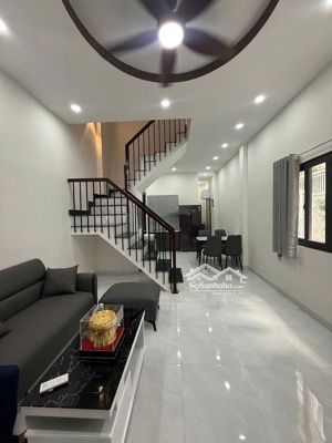 chỉ 5xxtỷ - nhà đẹp hẻm xe hơi thông - 2 tầng - 56m2 - chế lan viên - tân phú