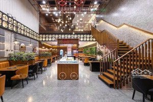 cho thuê mặt tiền đường đồng khởi 200m2 3 tầng 150 triệu