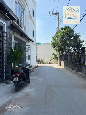 nhà 1/ tx43, nhà đẹp số 2 thì còn nhiều căn khác đẹp số 1