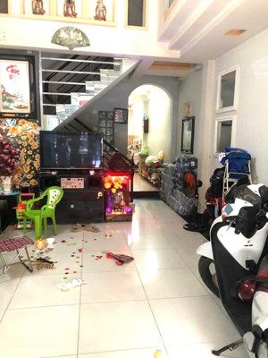 nhà chính chủ hẻm thông: phú thọ hòa (4mx17m)_ lửng 2 lầu sân thượng