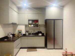 chính chủ bán căn 3pn khu origami vinhomes grand park, 81m2, có sổ hồng, có nội thất, giá 3tỷ9