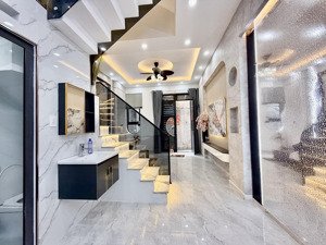 ngay gần chợ thạch đà- emart 2, siêu phẩm full nội thất cao cấp, 3 tầng, 4 phòng, dt 36m2, giá 5.