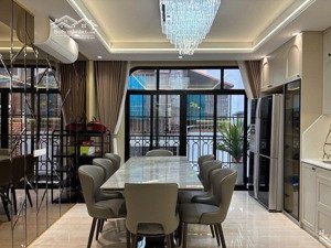 võng thị, xuân la,tây hồ- nhà đẹp 7 tầng thang máy- bãi ô tô gần nhà- 3 bước ra hồ tây 50m- 16.7tỷ