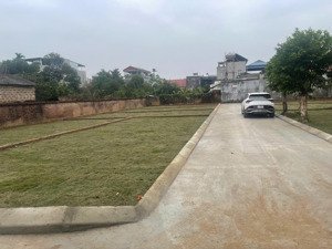 hàng dân tách thửa f0 vị trí cách khu công nghệ cao hòa lạc chỉ 500m