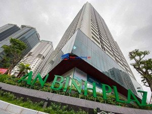 chính chủ bán căn hộ tầng cao view ngắm thành phố cực đẹp, hàng hiếm tại mỹ đình, nam từ liêm