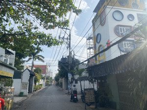 3.7 tỷ, 61m2, ngang 4.8m, sát trường quốc tế nam việt, tân thới nhất 6, quận 12