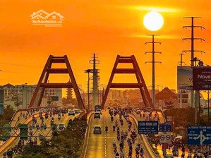 nhà 4 tầng 8x18m mặt tiền phạm văn đồng. 36 tỉ